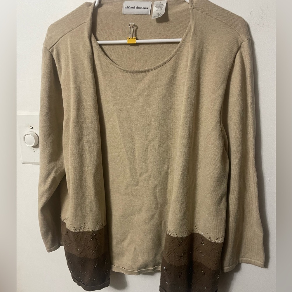Women’s Alfred Dunner Tan & Brown Sweater Size Large